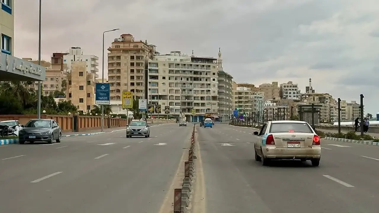 الأرصاد تكشف تفاصيل التباين بين حرارة النهار وبرودة الليل في القاهرة غدًا